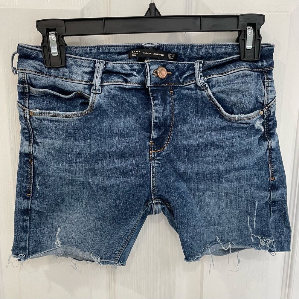ZARA Trafaluc Denimwear Blue Jean Shorts Women’s Size 6 - Picture 1 of 8